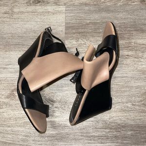 Women’s wedge sandal